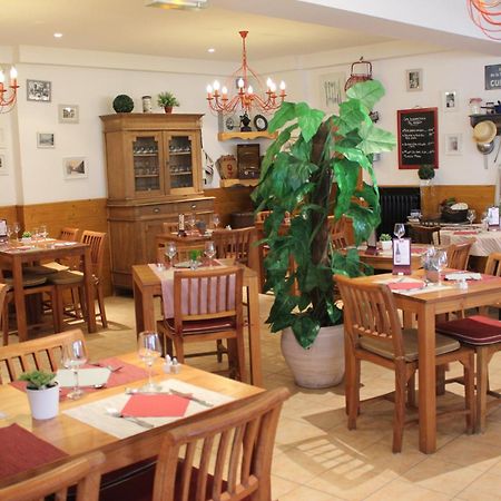 Hotel-Restaurant Les Colonnades Saint-Fulgent Luaran gambar
